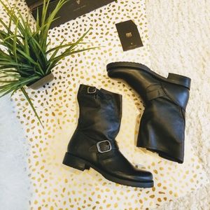 ONE left!! FRYE Veronica Short Boot, black size 8